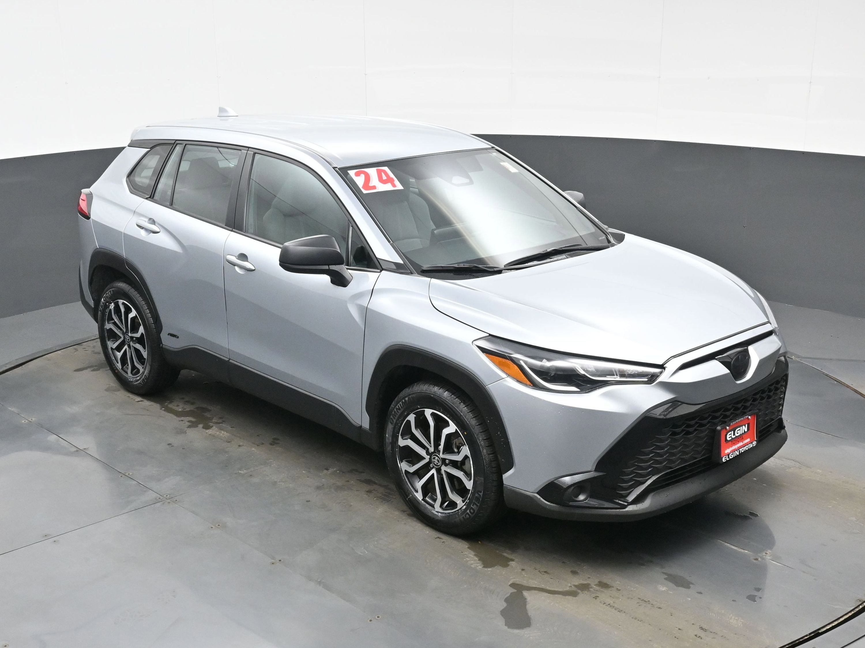 Used 2024 Toyota Corolla Cross S AWD/4WD image 33