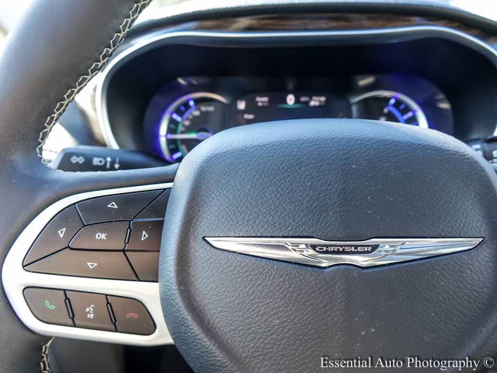 Used 2023 Chrysler Pacifica Limited image 20