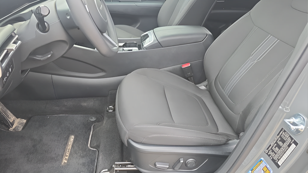 Certified 2026 Hyundai Tucson SEL Plus FWD image 14