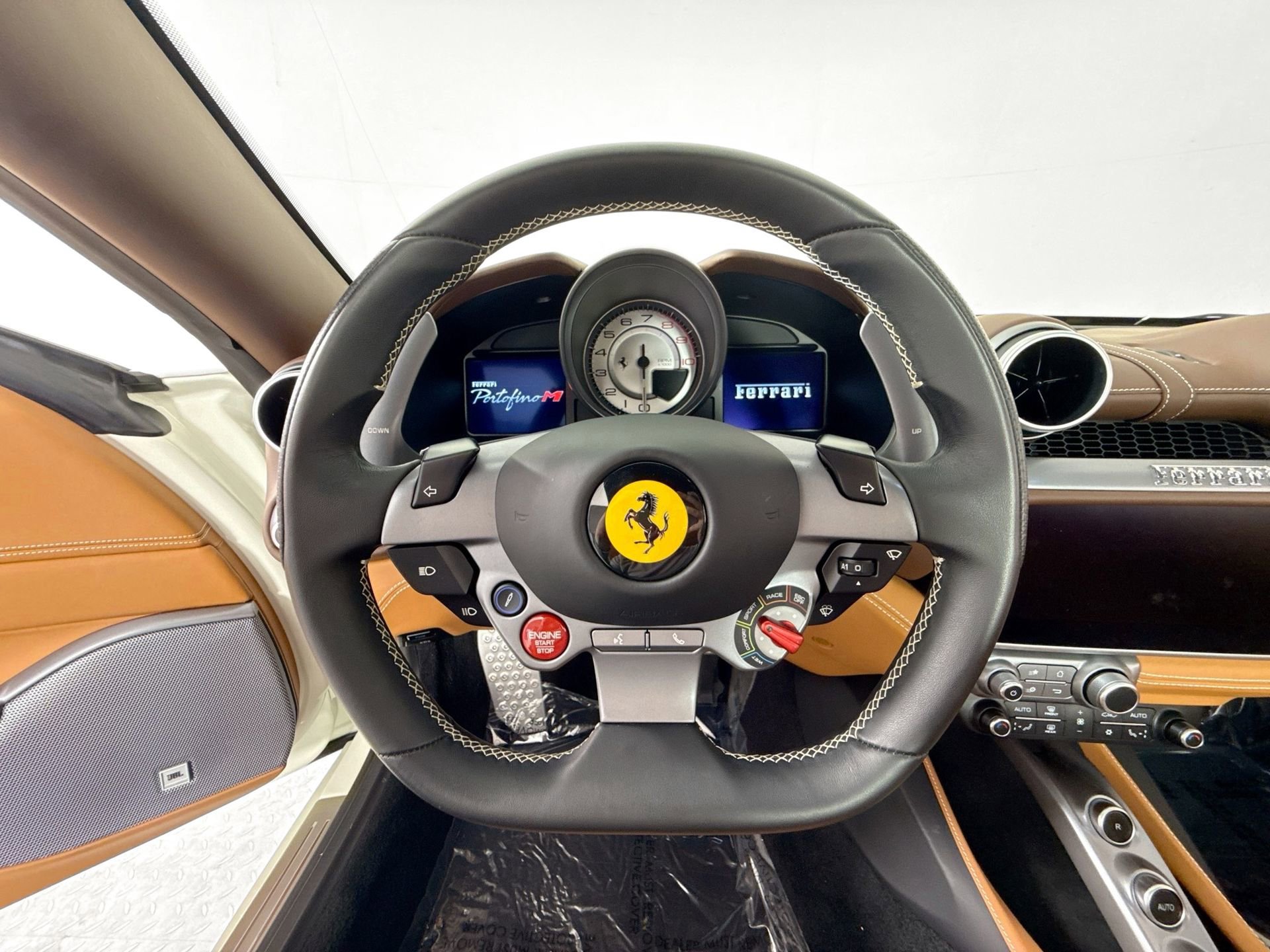 Certified 2022 Ferrari Portofino M image 40