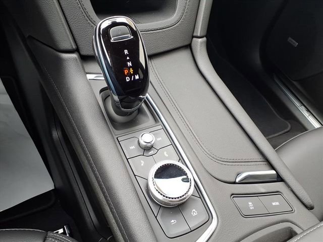 New 2026 Cadillac XT5 Luxury image 9