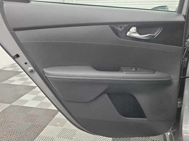 Used 2023 Kia Forte GT-Line FWD image 17