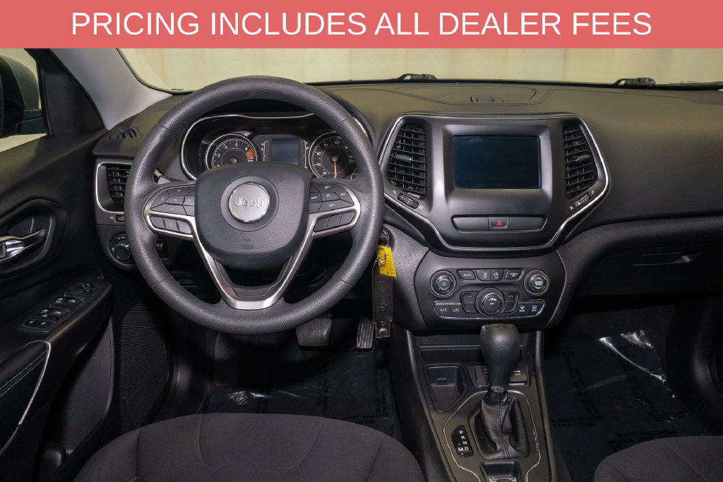 Used 2020 Jeep Cherokee Latitude FWD image 6