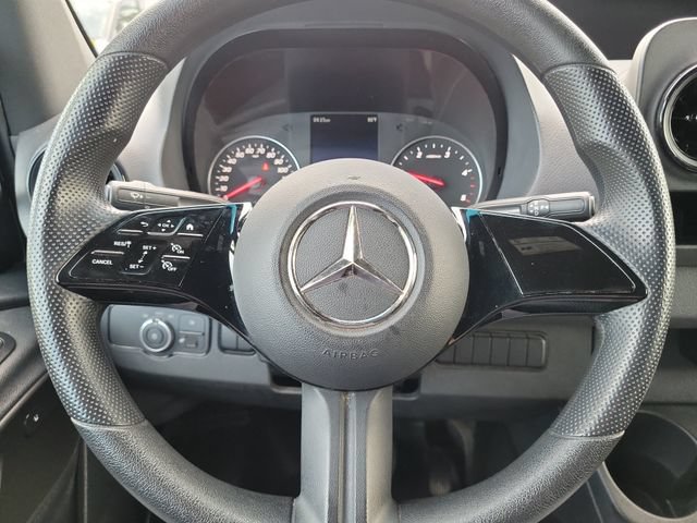 Used 2025 Mercedes-Benz Sprinter 2500 image 22