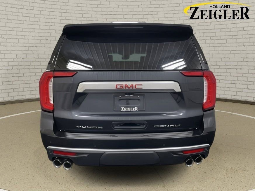 Used 2024 GMC Yukon XL Denali w/ Advanced Technology Package image 5