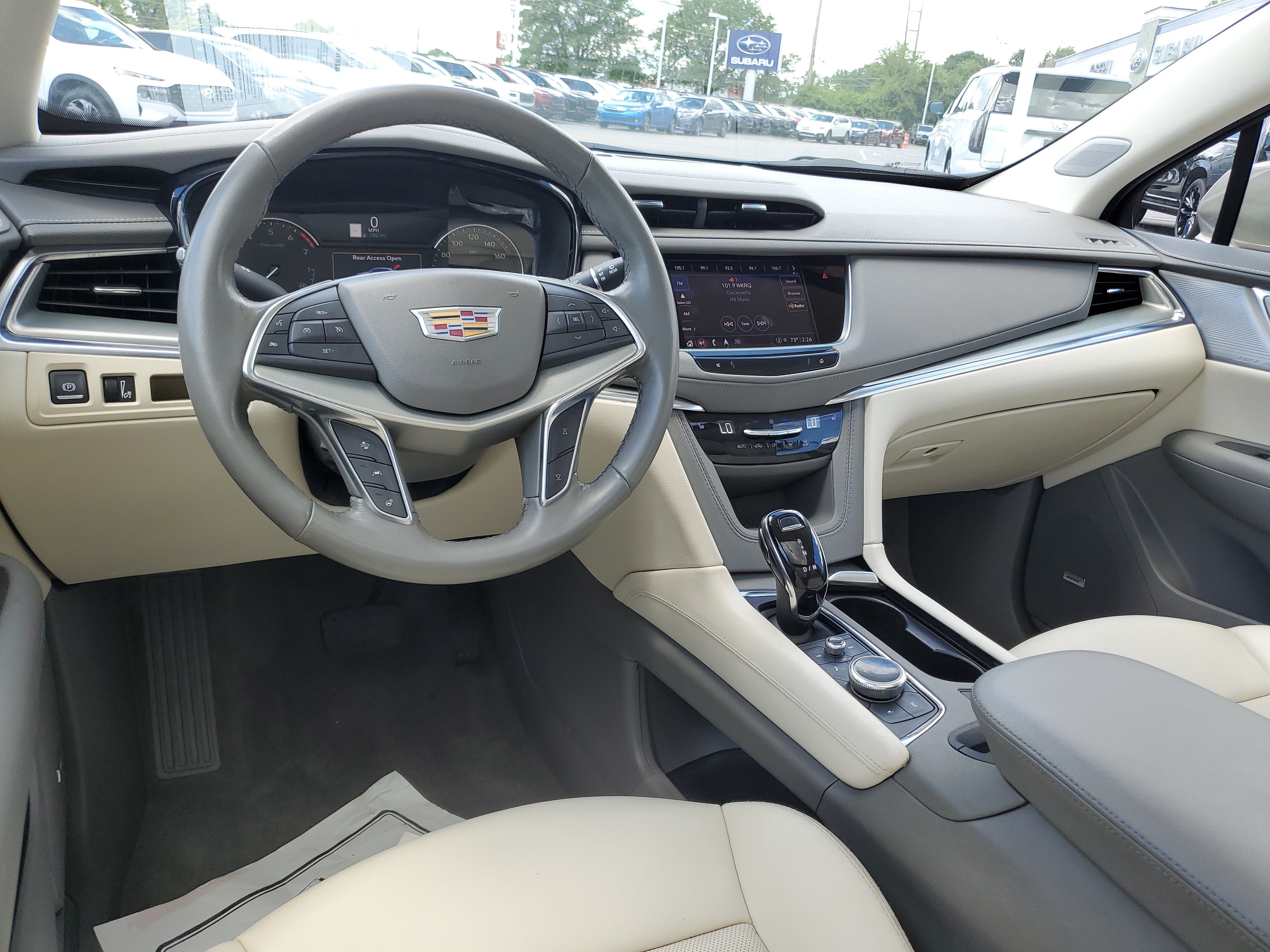 Used 2023 Cadillac XT5 Premium Luxury AWD/4WD image 10