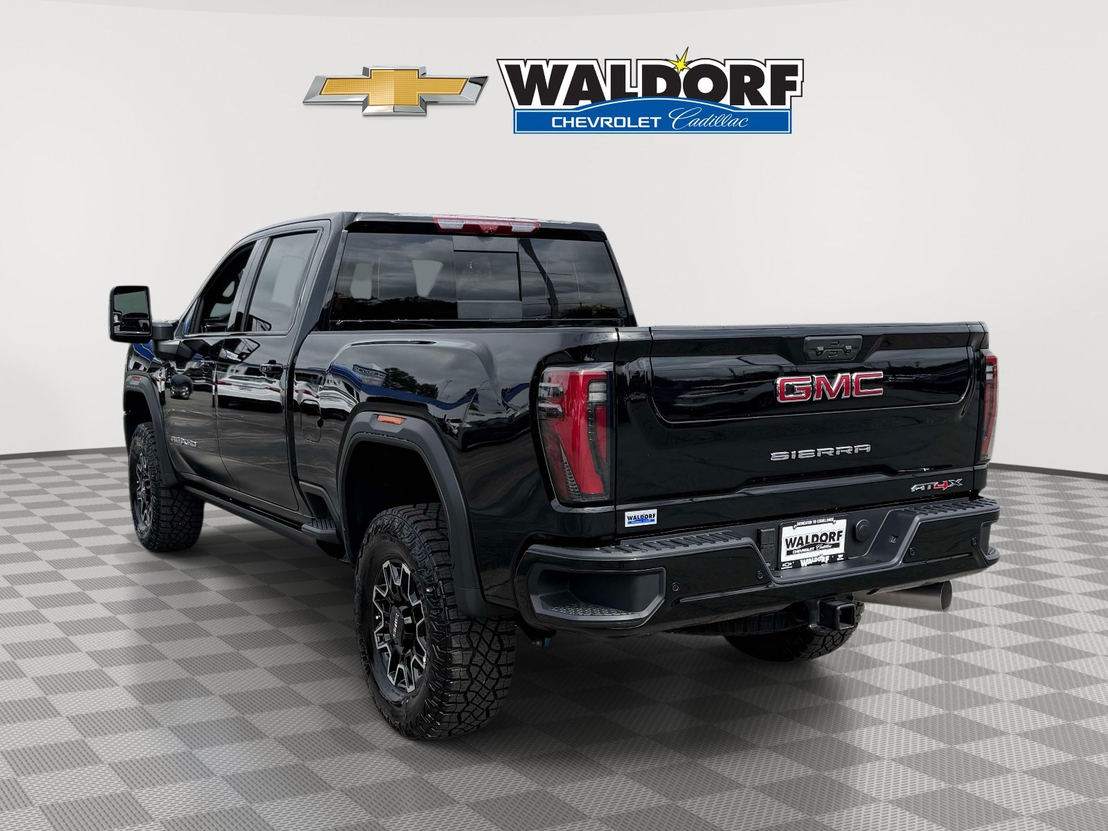 Used 2026 GMC Sierra 2500 AT4X AWD/4WD image 4