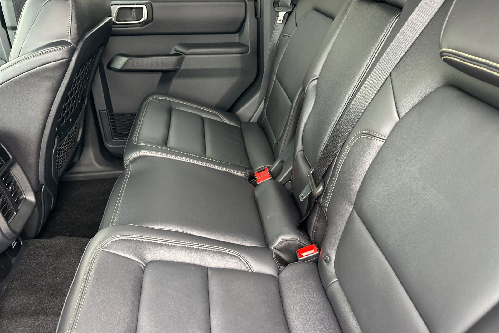 New 2026 Ford Bronco Badlands image 11