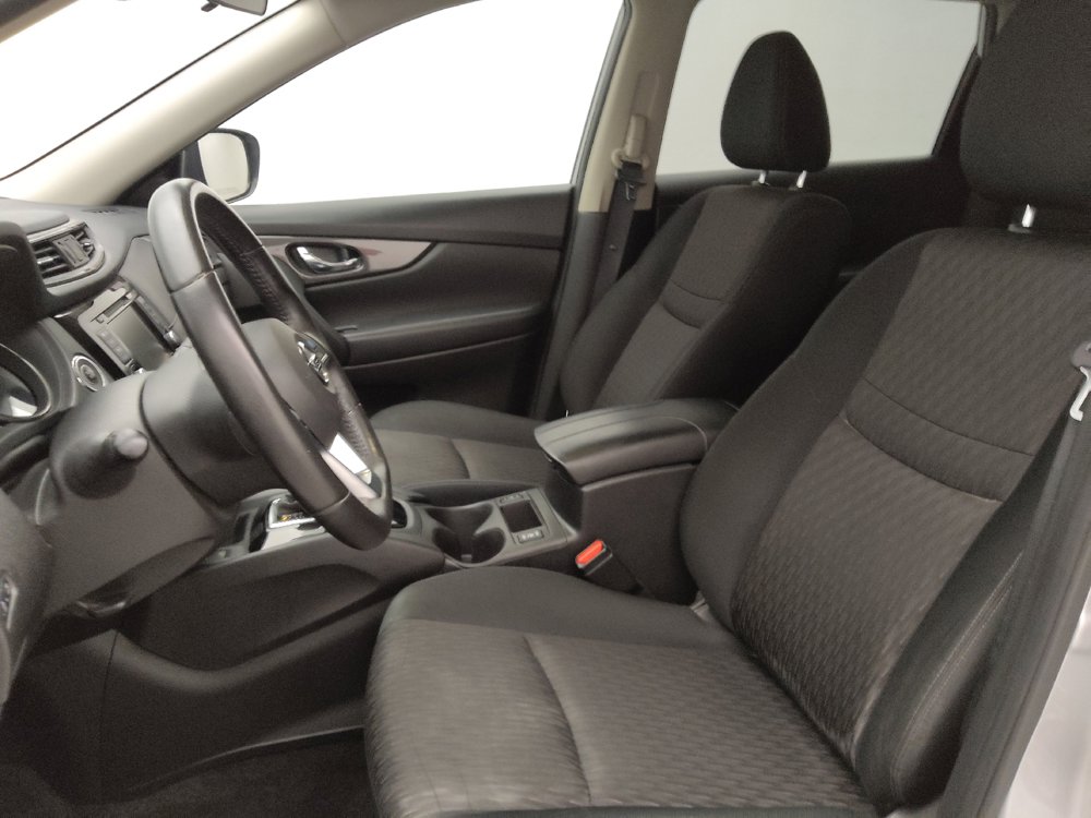 Used 2019 Nissan Rogue SV w/ Premium Package AWD/4WD image 17