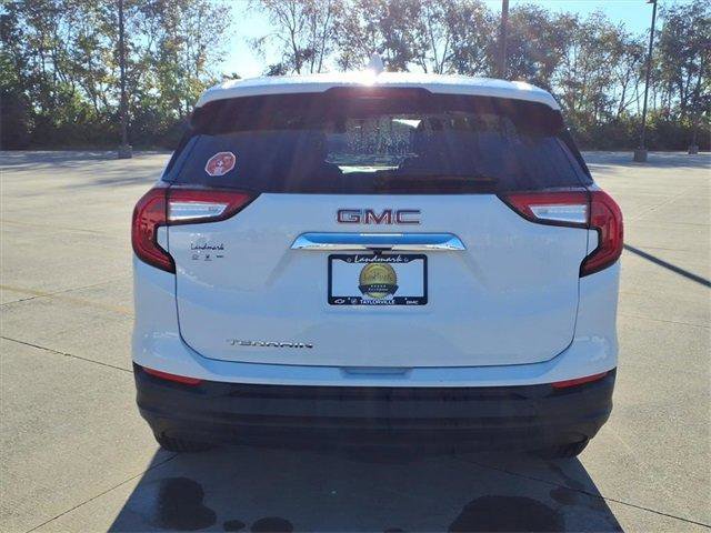 Used 2024 GMC Terrain SLE image 23