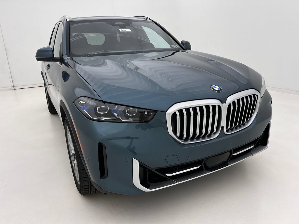 New 2026 BMW X5 xDrive40i w/ Premium Package AWD/4WD video 3