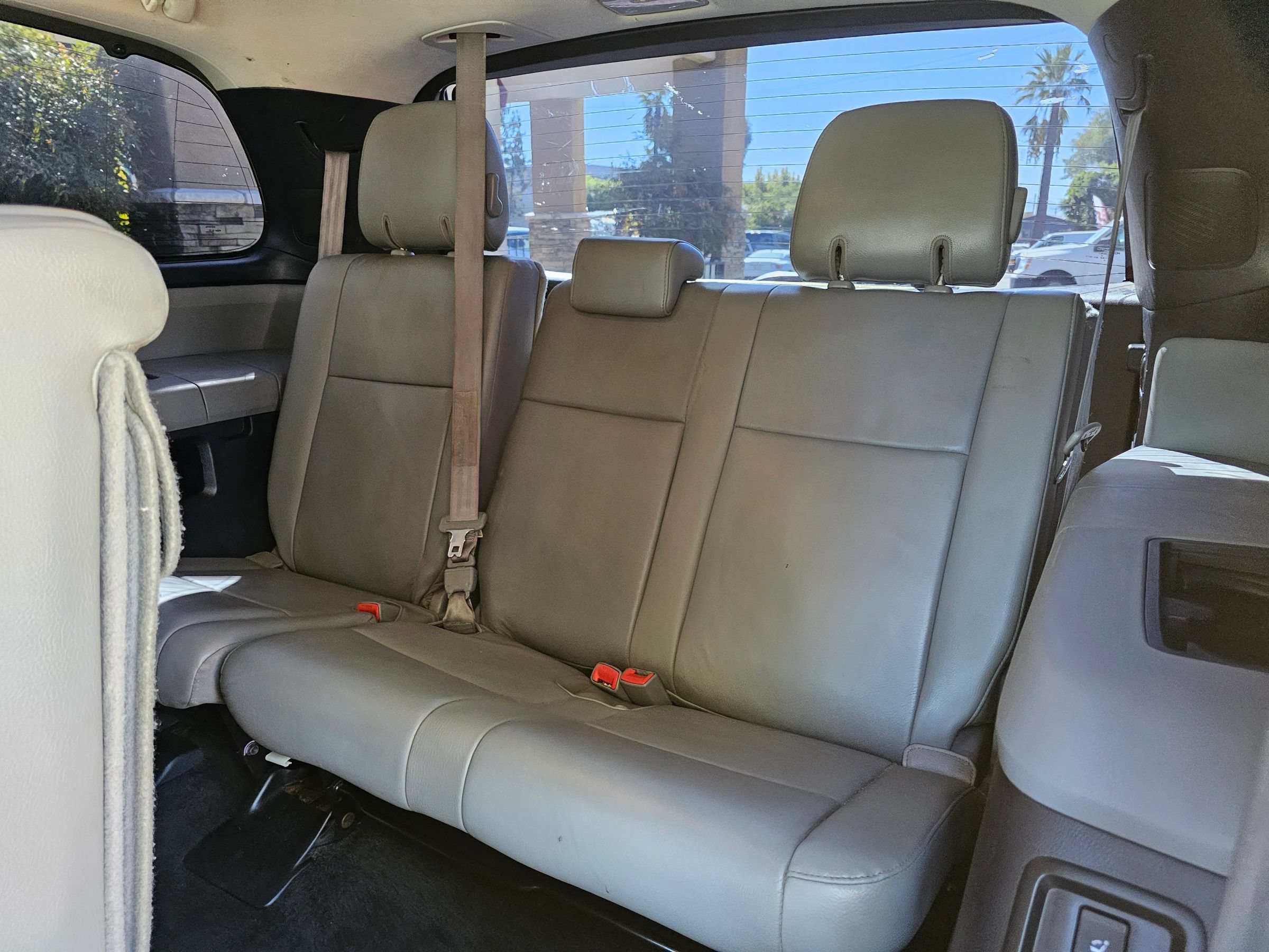 Used 2013 Toyota Sequoia Limited AWD/4WD image 23