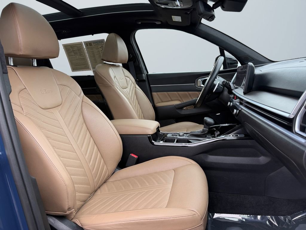 Used 2025 Kia Sorento SX Prestige w/ Olive Brown Leather Package image 15