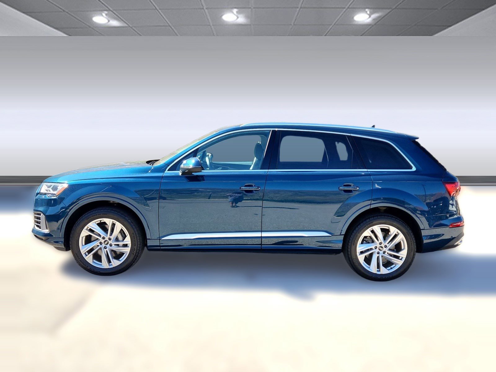 Used 2022 Audi Q7 2.0T Premium w/ Convenience Package image 2