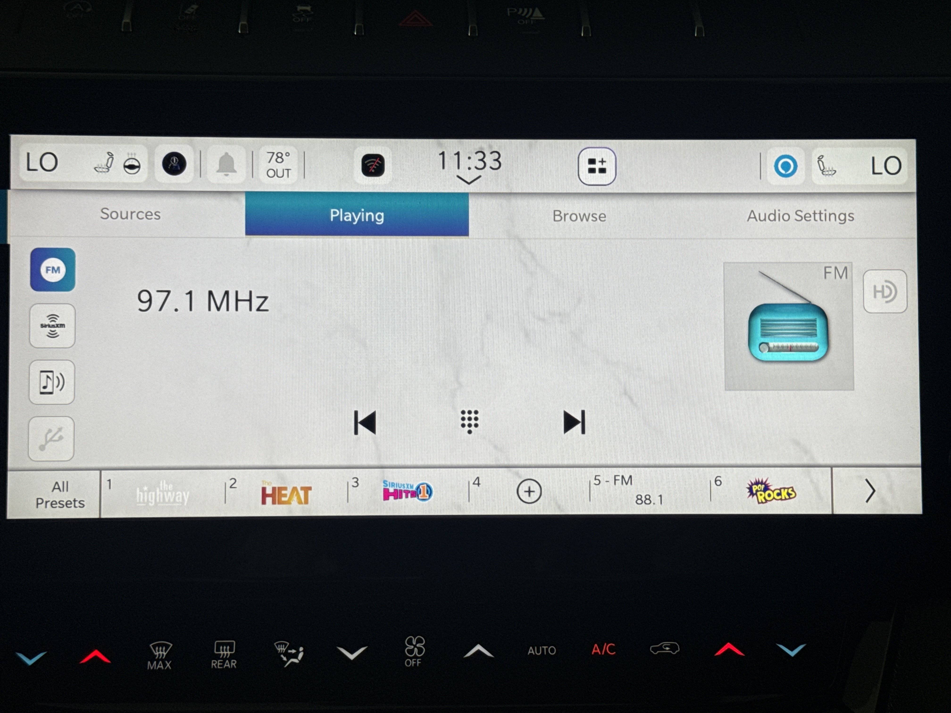 New 2027 Jeep Grand Cherokee Limited AWD/4WD image 16