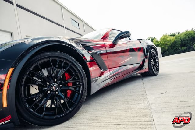Used 2015 Chevrolet Corvette Z06 w/ 3LZ Preferred Equipment Group RWD image 19