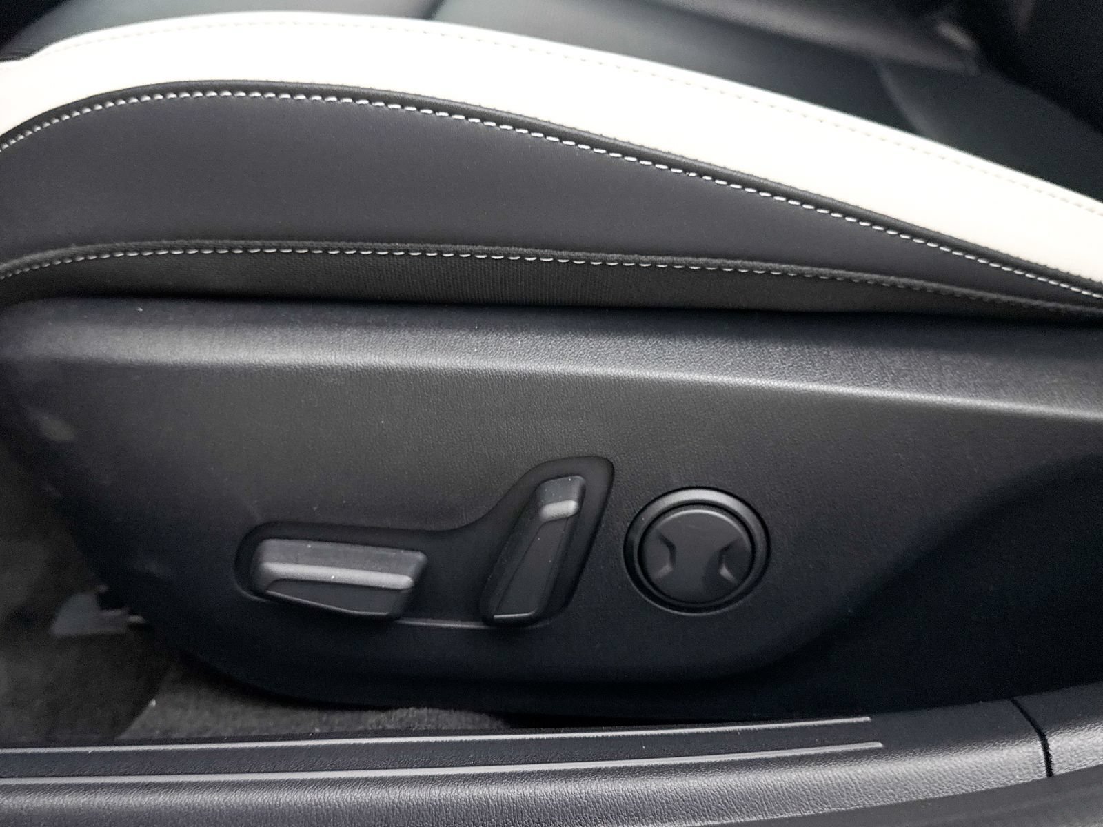 Used 2026 Kia K4 GT-Line w/ GT-Line Sunroof Package FWD image 29