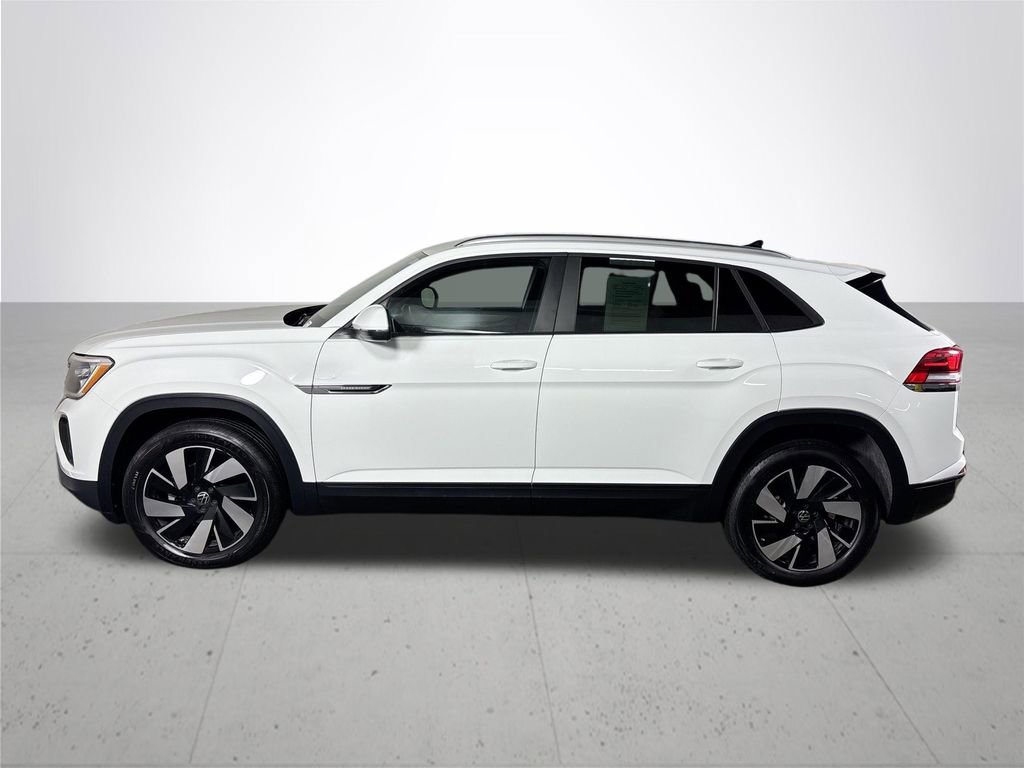 Used 2024 Volkswagen Atlas Cross Sport SE AWD/4WD image 9