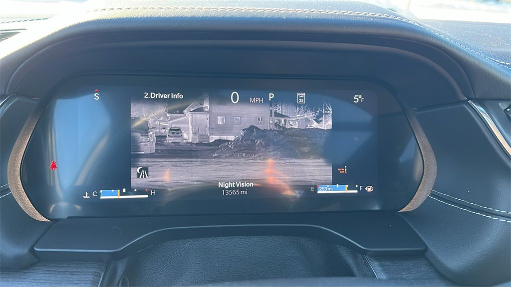 Used 2024 Jeep Grand Cherokee Overland w/ Adv Protech Group III image 20