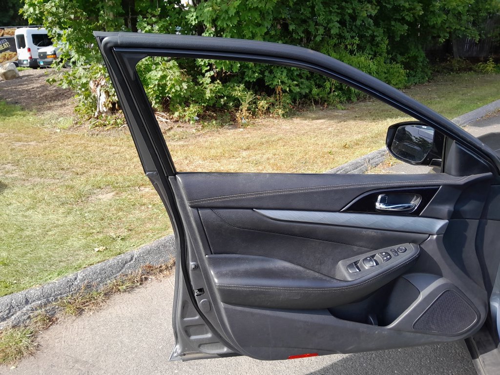 Used 2018 Nissan Maxima 3.5 SV FWD image 11