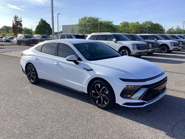 Certified 2025 Hyundai Sonata SEL AWD/4WD image 7