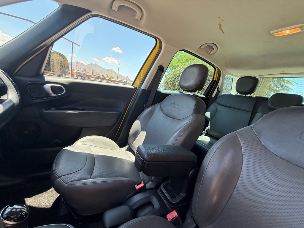 Used 2017 FIAT 500L Trekking w/ Urbana Appearance Package FWD image 11