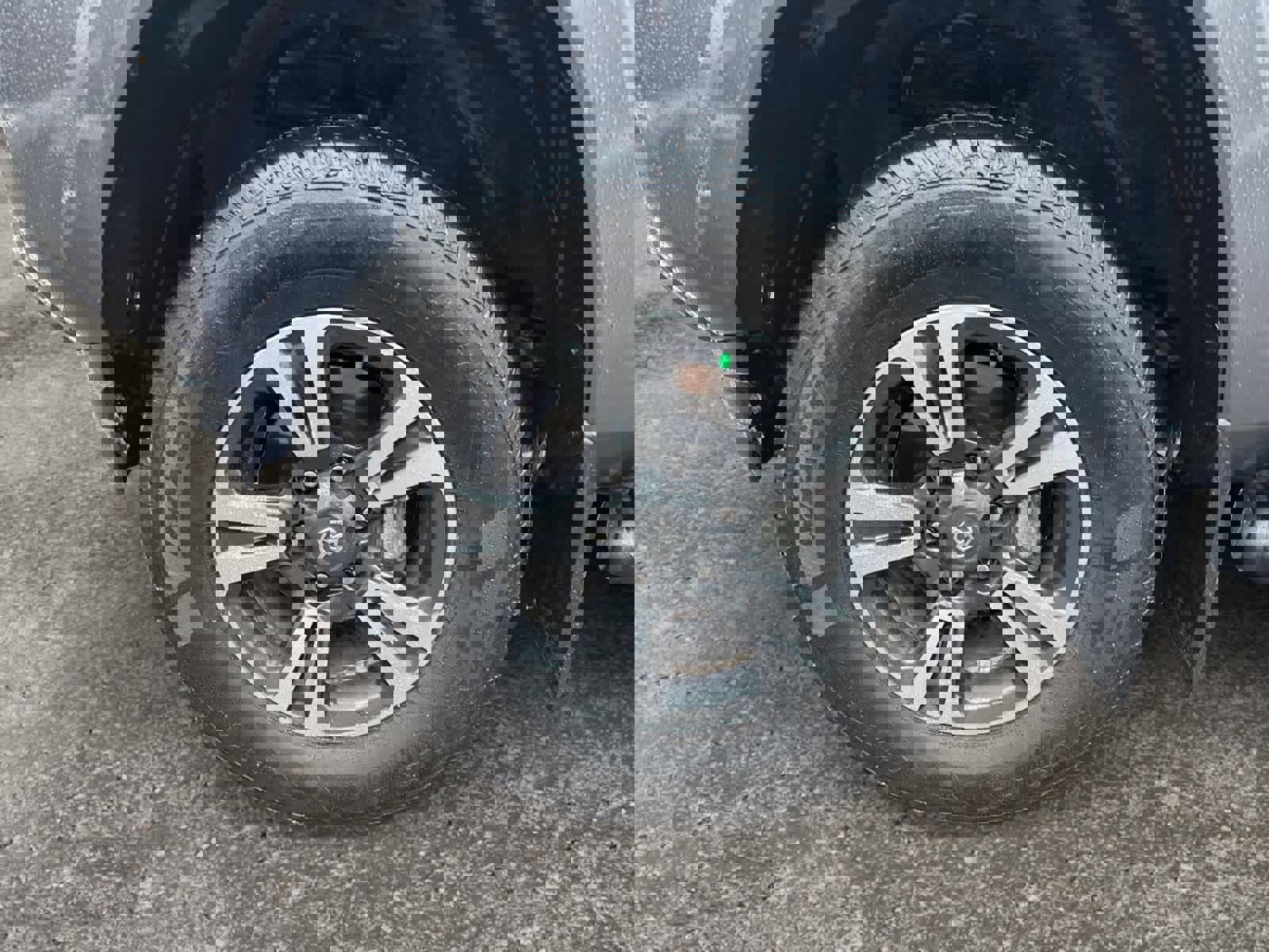 Used 2019 Toyota Tacoma TRD Sport image 12