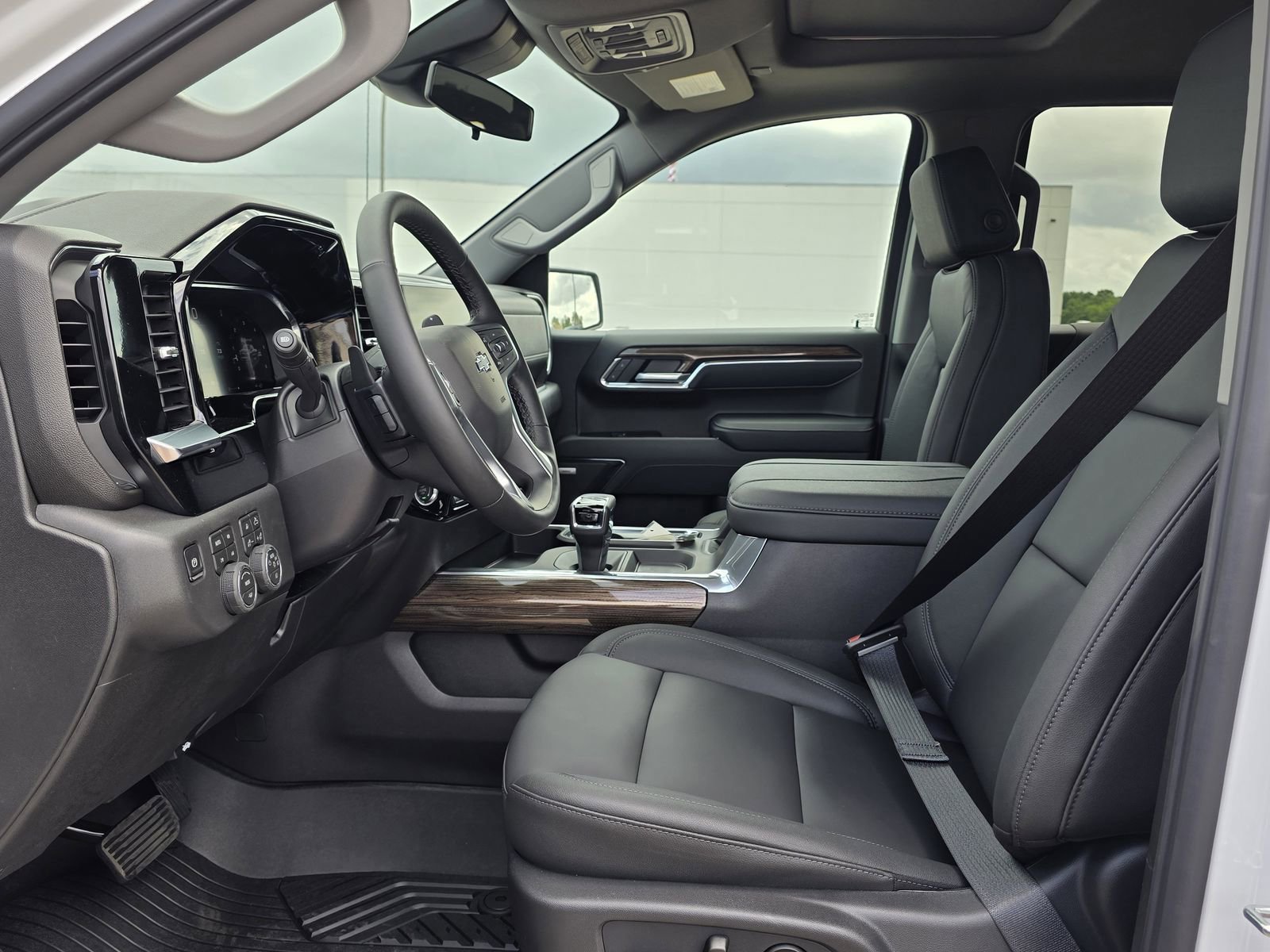 New 2026 Chevrolet Silverado 1500 RST AWD/4WD image 15