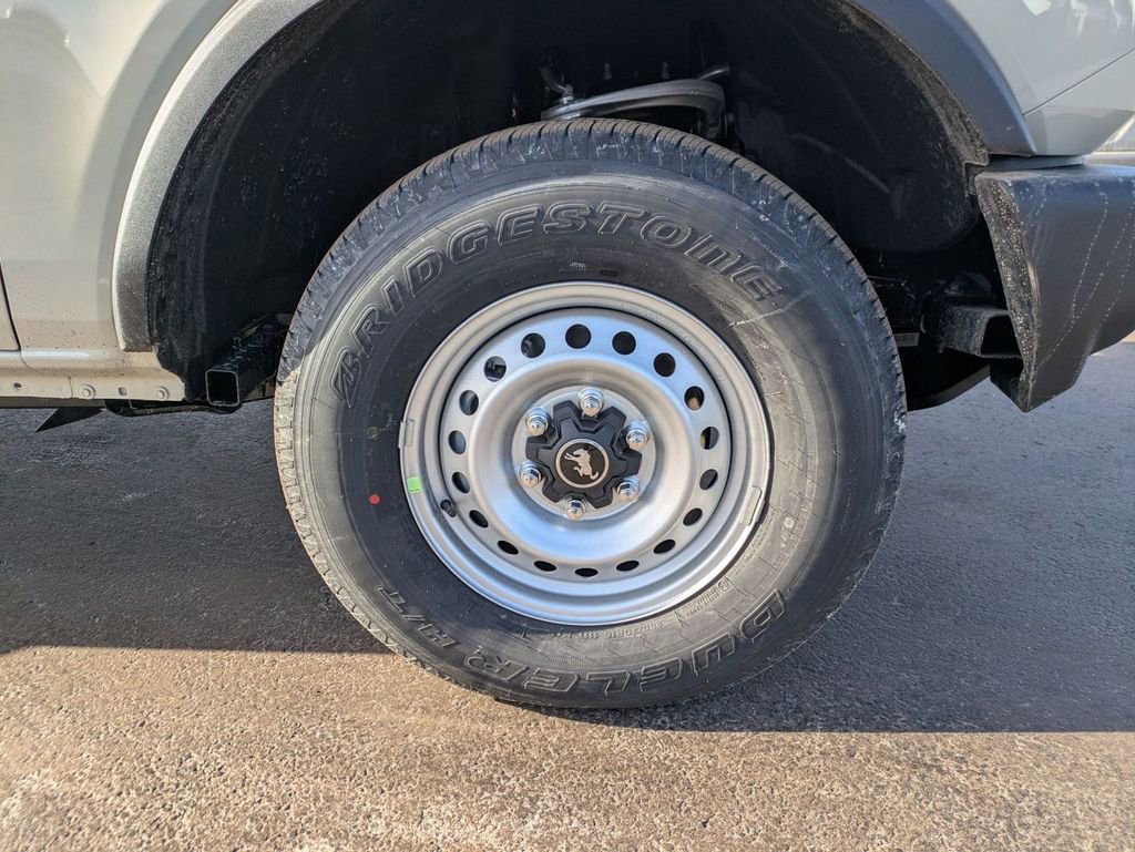 New 2025 Ford Bronco 4-Door image 15