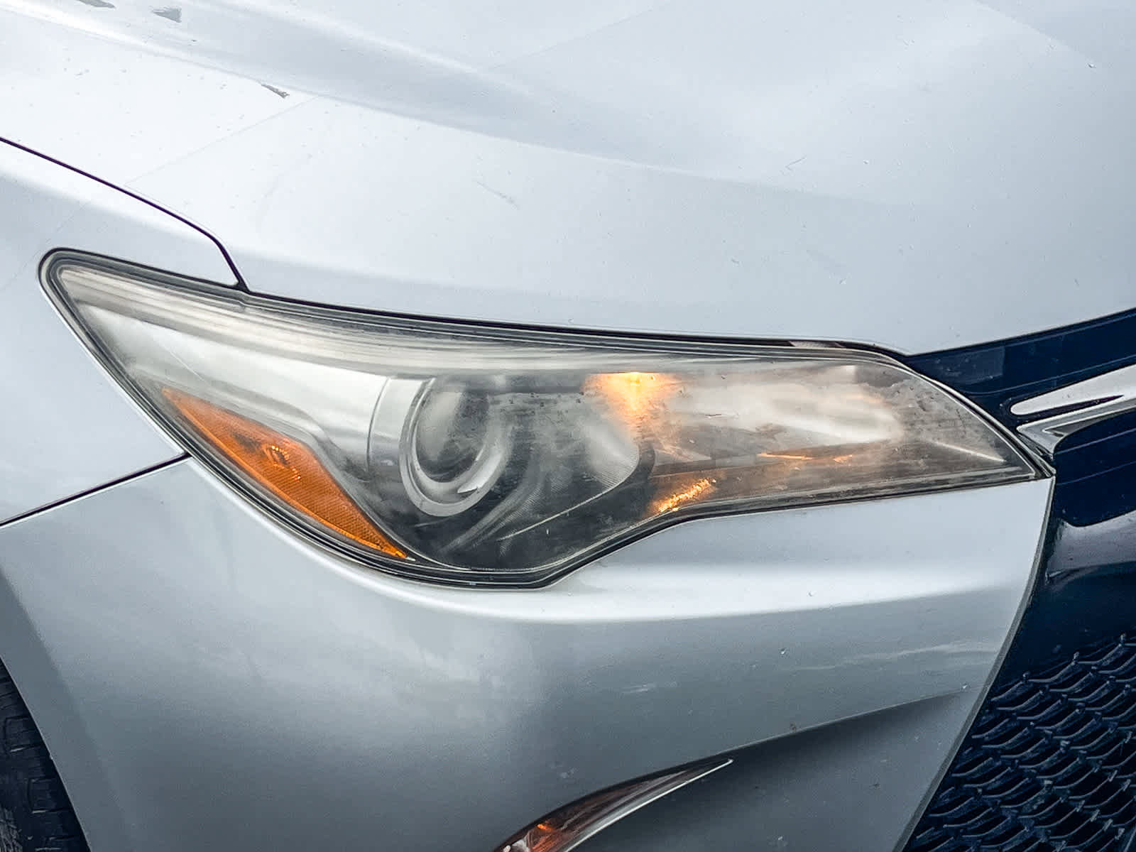 Used 2017 Toyota Camry SE image 7