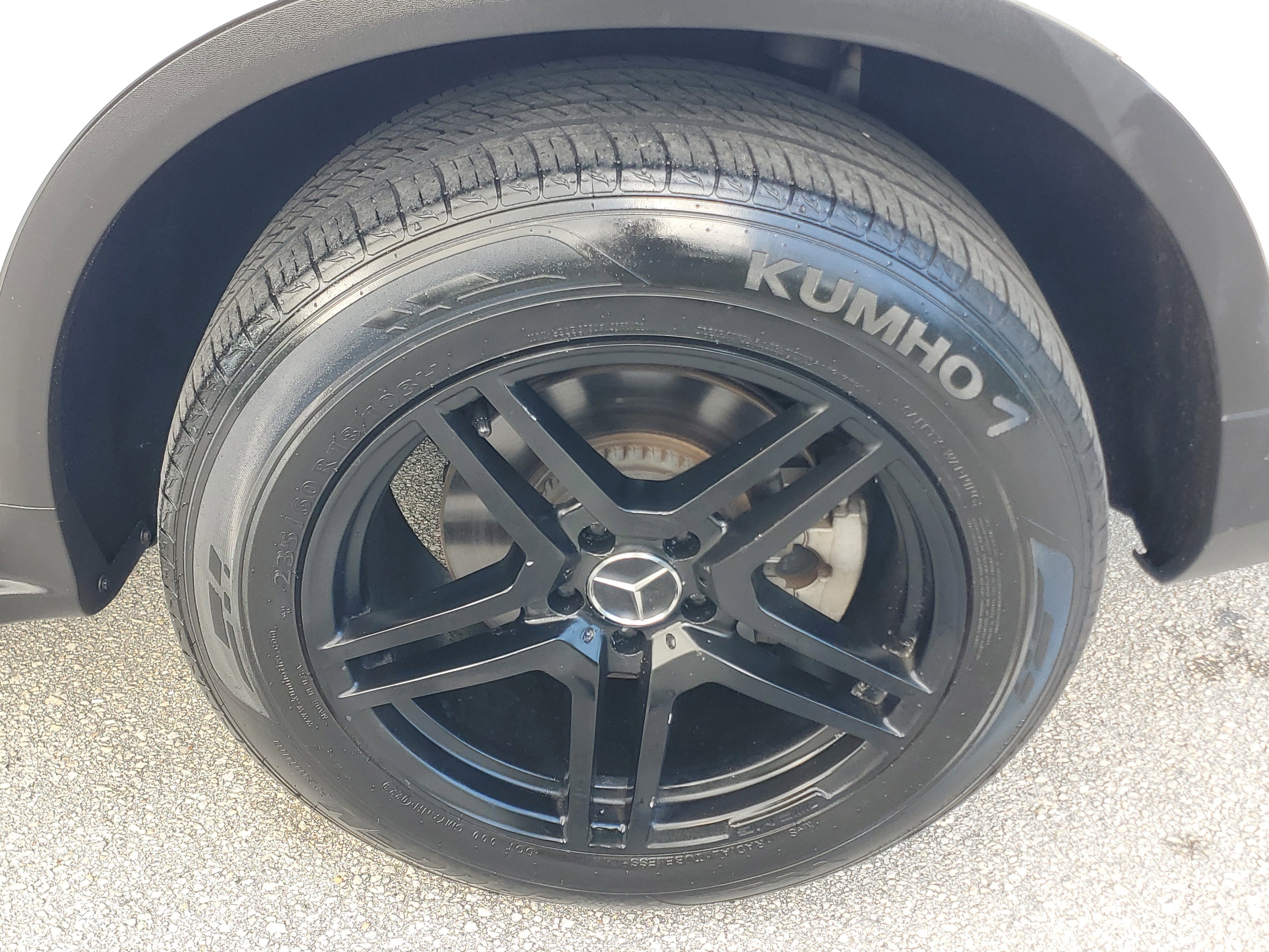 Used 2021 Mercedes-Benz GLC 300 4MATIC Coupe image 7