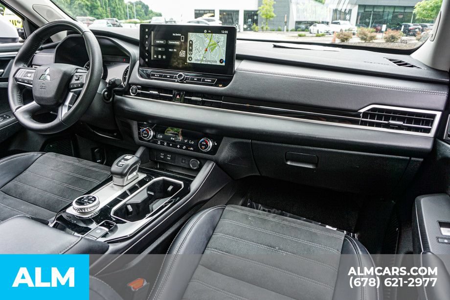Used 2025 Mitsubishi Outlander SE FWD image 26
