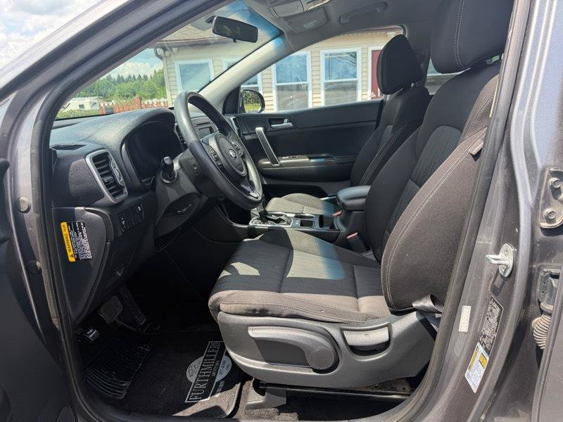 Used 2017 Kia Sportage LX FWD image 3