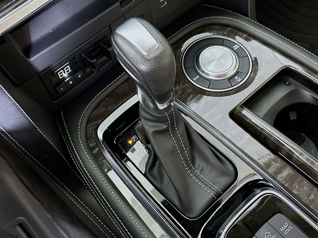 Used 2022 Nissan Armada Platinum w/ Captain's Chairs Package image 34