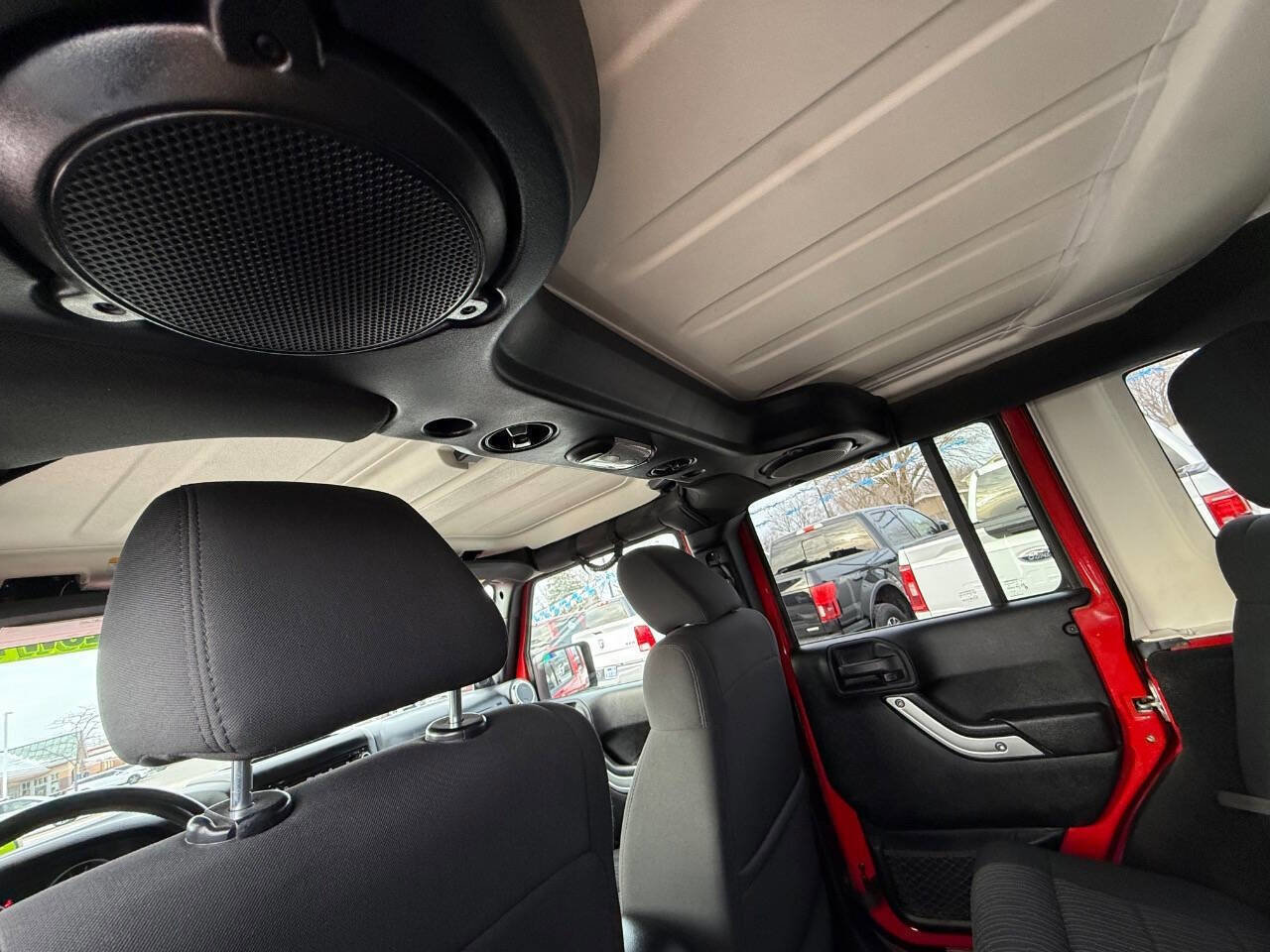 Used 2012 Jeep Wrangler Unlimited Sahara w/ Mopar Chrome Edition Group image 19