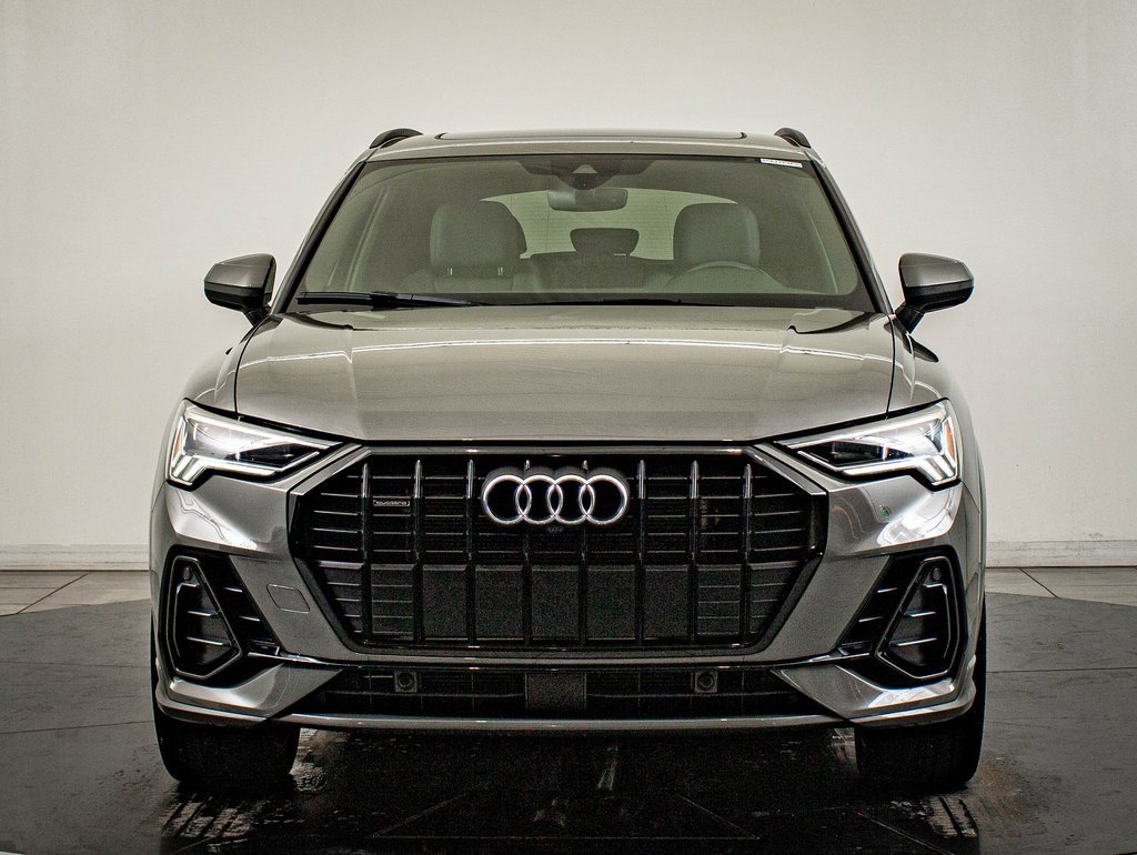 Used 2023 Audi Q3 2.0T Premium Plus w/ Premium Plus Package image 2