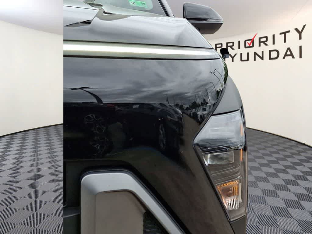 Used 2025 Hyundai Kona SEL AWD/4WD image 8