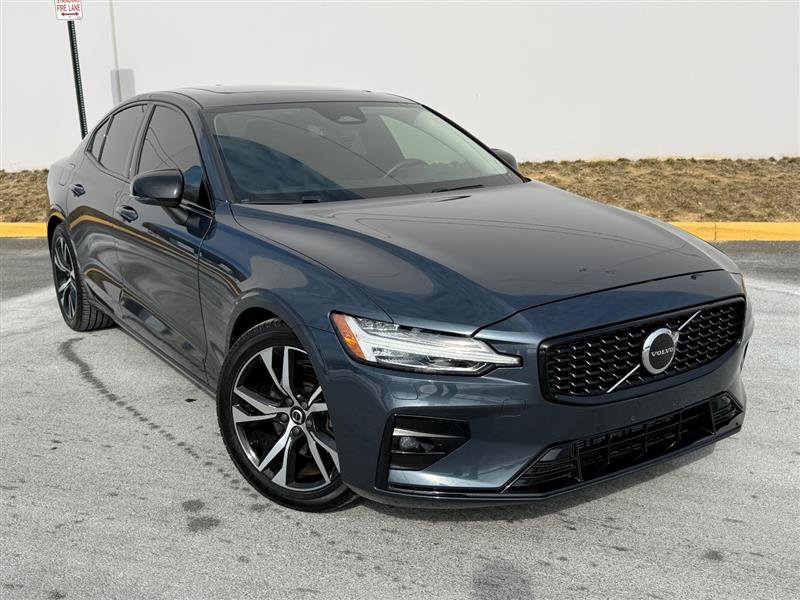 Used 2023 Volvo S60 B5 Core image 7