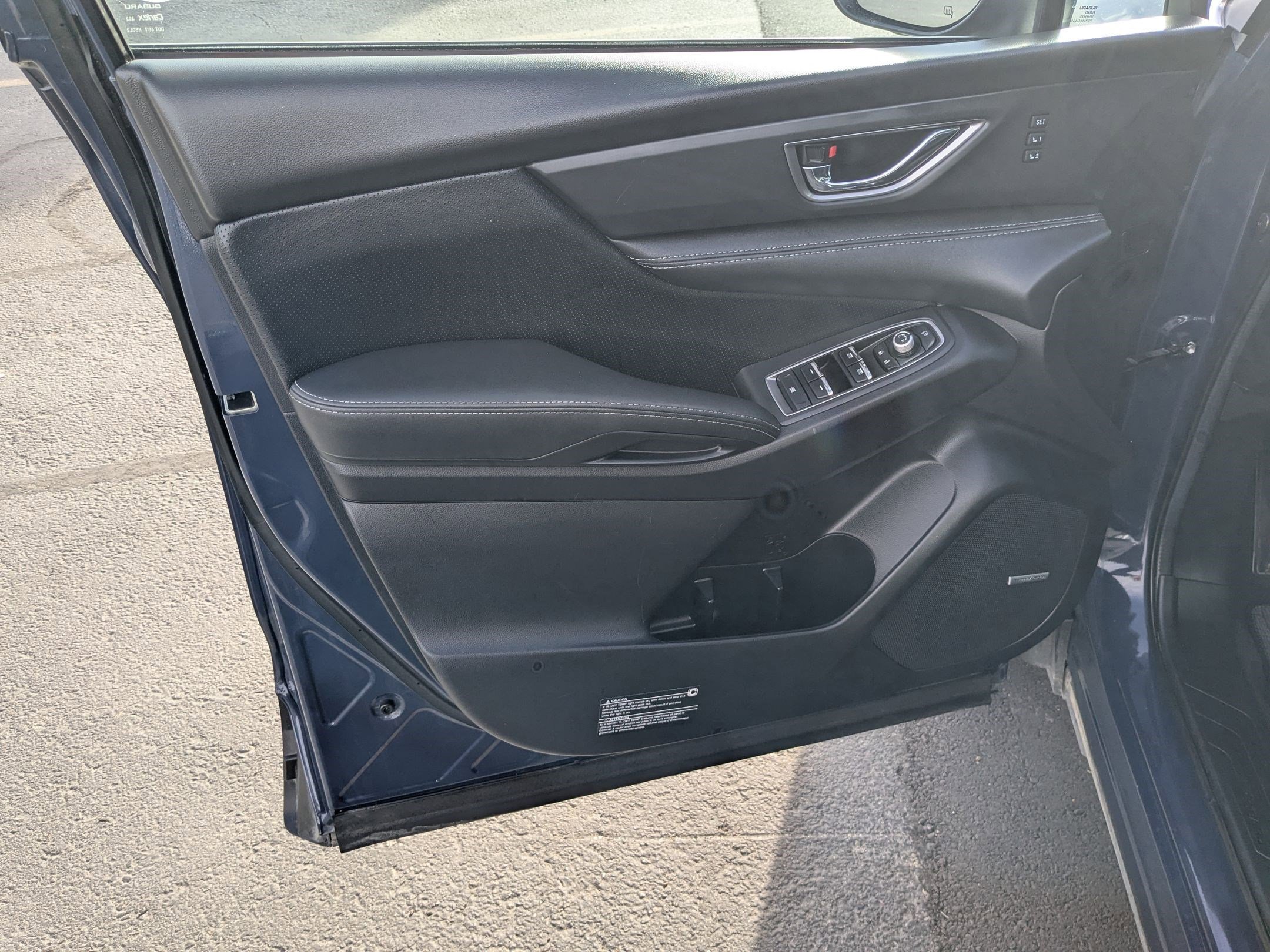 Used 2023 Subaru Ascent Limited w/ Technology Package image 12