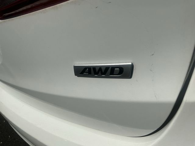 Used 2017 Hyundai Santa Fe SE AWD/4WD image 27