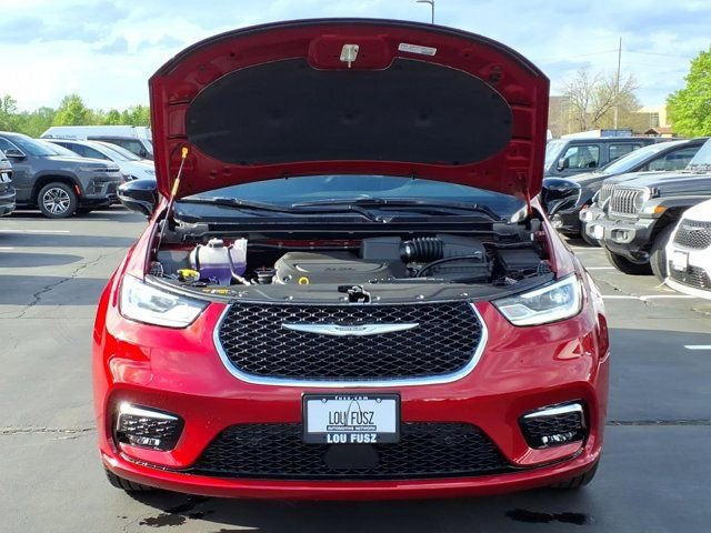 New 2026 Chrysler Pacifica Select AWD/4WD image 23