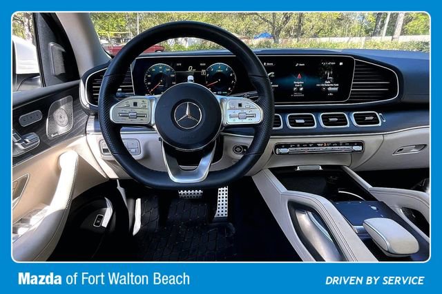 Used 2023 Mercedes-Benz GLS 580 4MATIC image 8