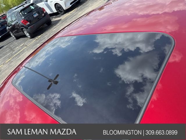 Used 2021 MAZDA MAZDA3 Hatchback w/Premium Plus Pkg AWD/4WD image 5