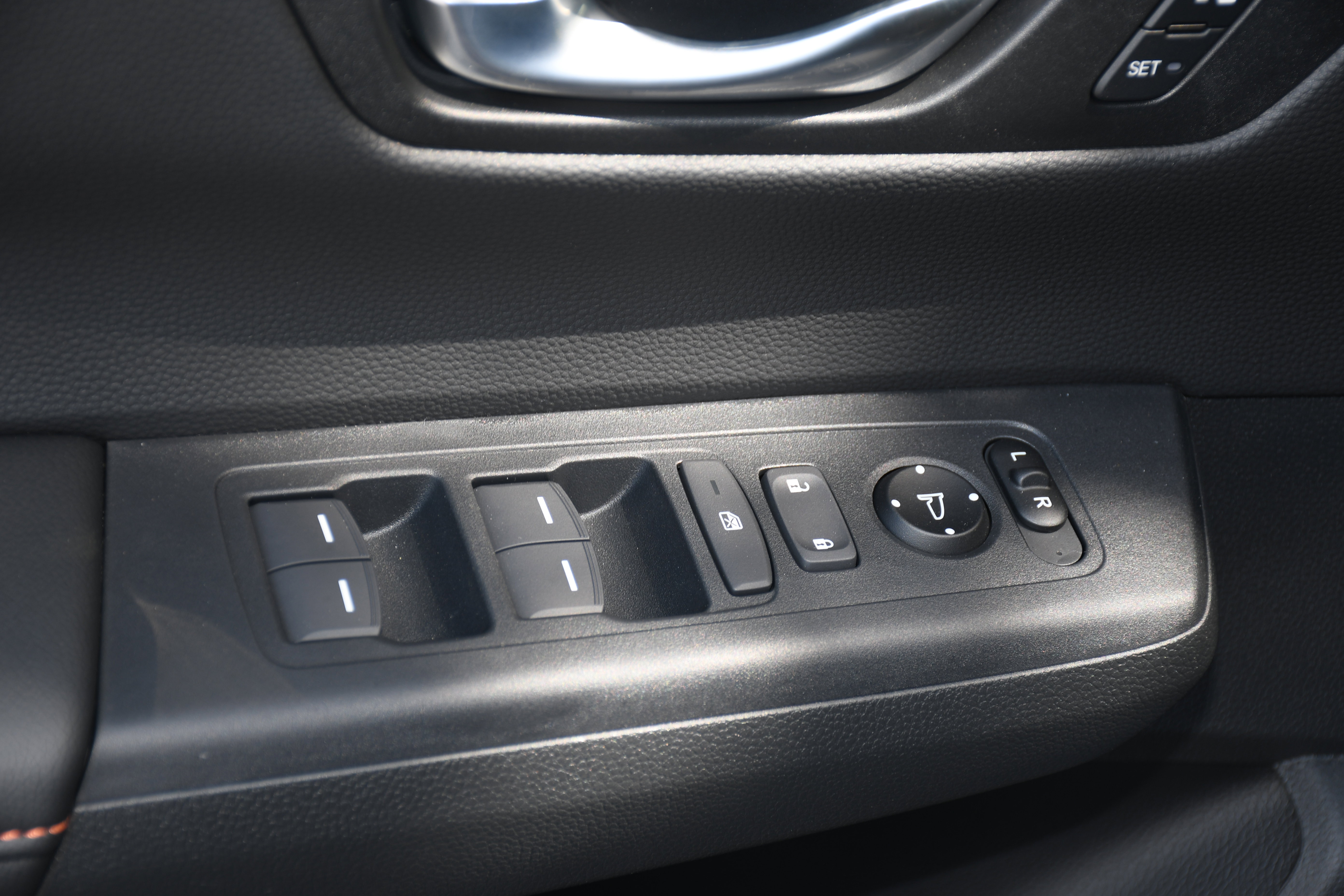 Used 2026 Honda CR-V Sport-L image 11