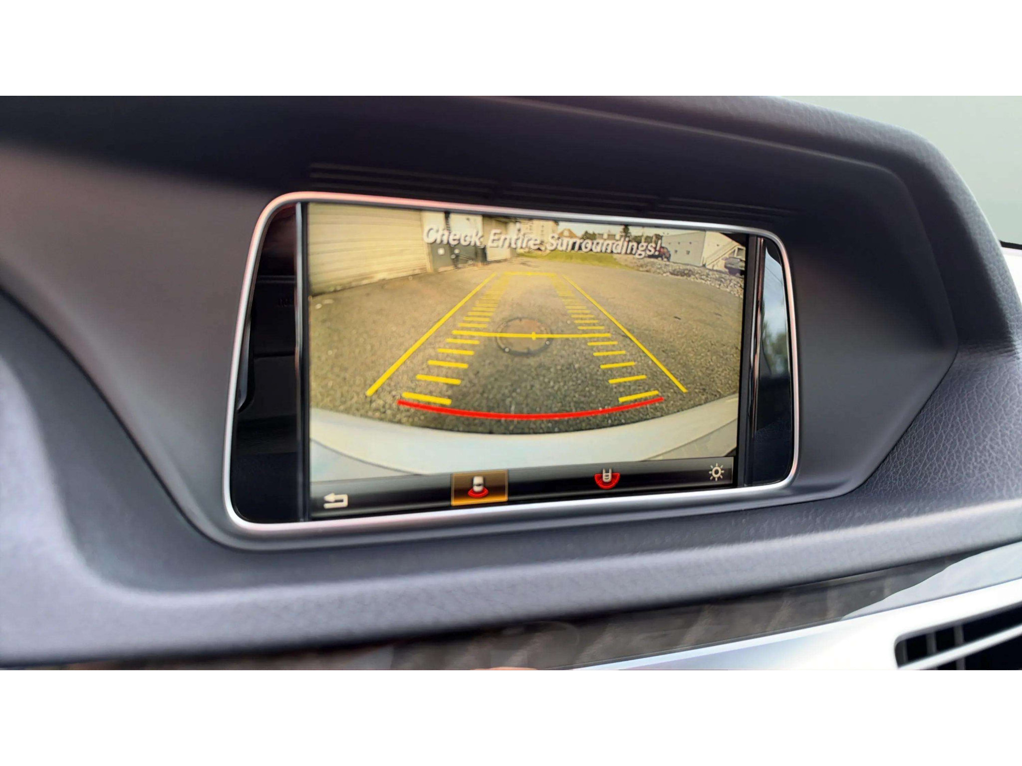 Used 2016 Mercedes-Benz E 350 4MATIC Sedan image 18