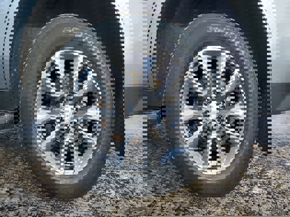 Used 2022 Chevrolet Tahoe LT w/ Luxury Package image 9