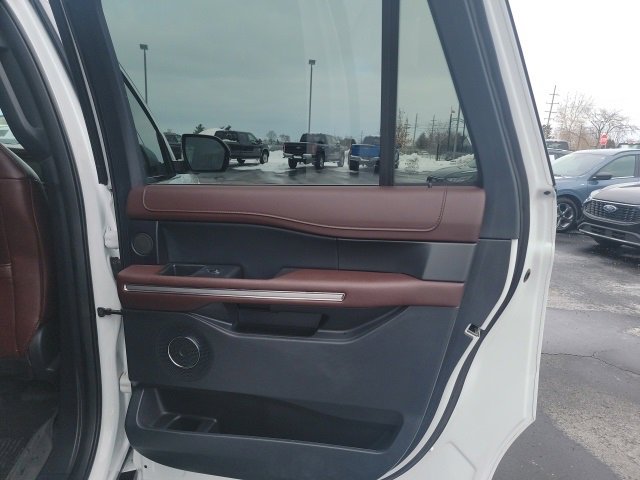 Used 2024 Ford Expedition Max Limited image 5