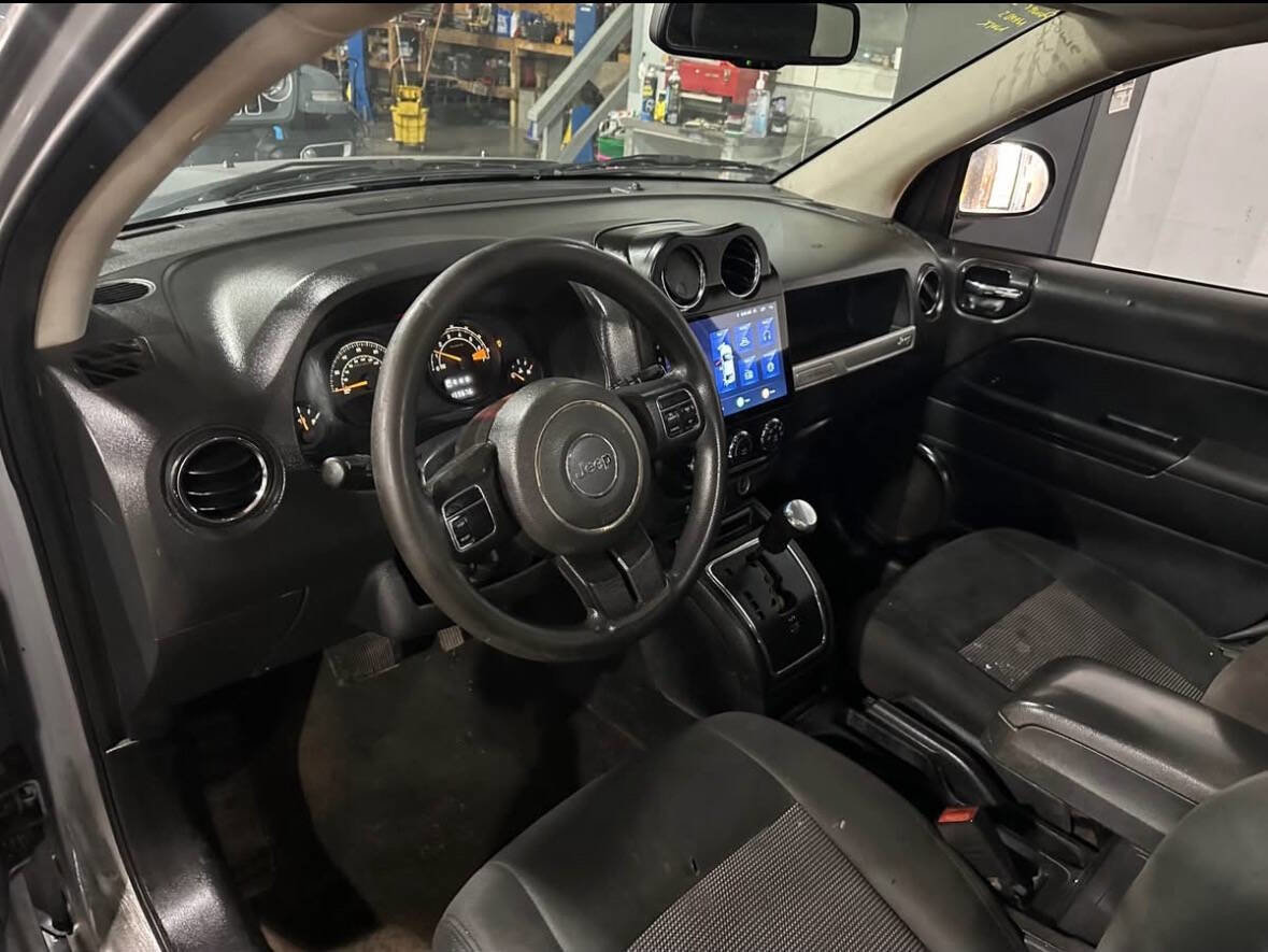 Used 2016 Jeep Compass Sport w/ Power Value Group image 10
