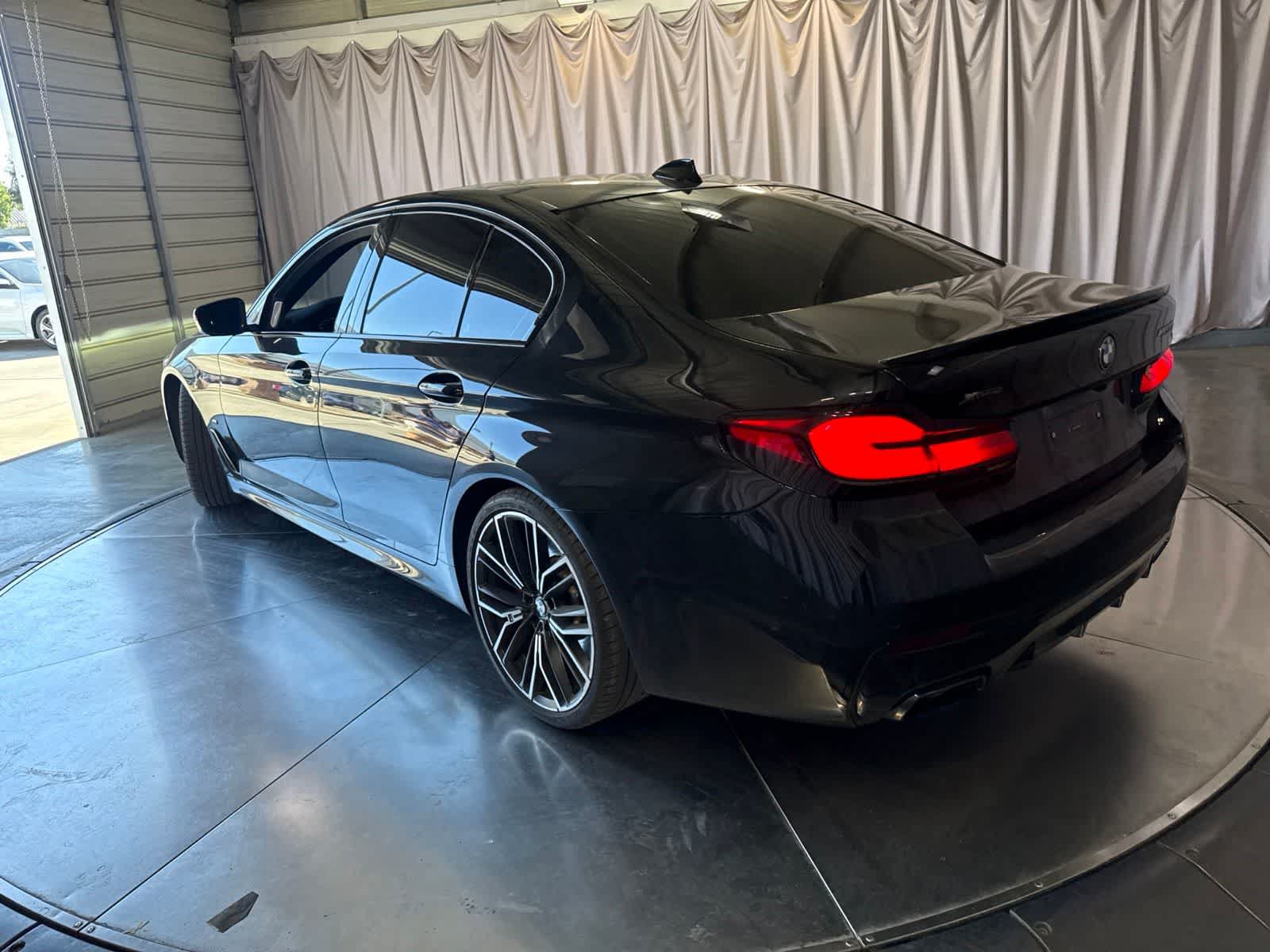 Used 2023 BMW M550i xDrive w/ Executive Package AWD/4WD image 7