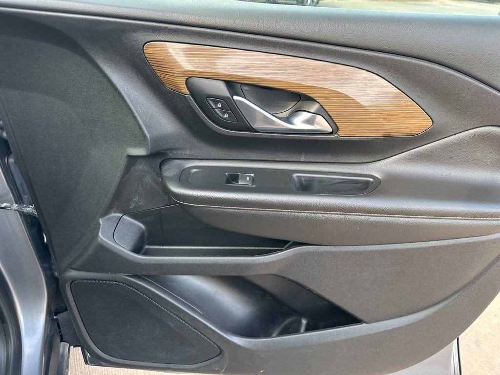 Used 2018 GMC Terrain SLE image 29